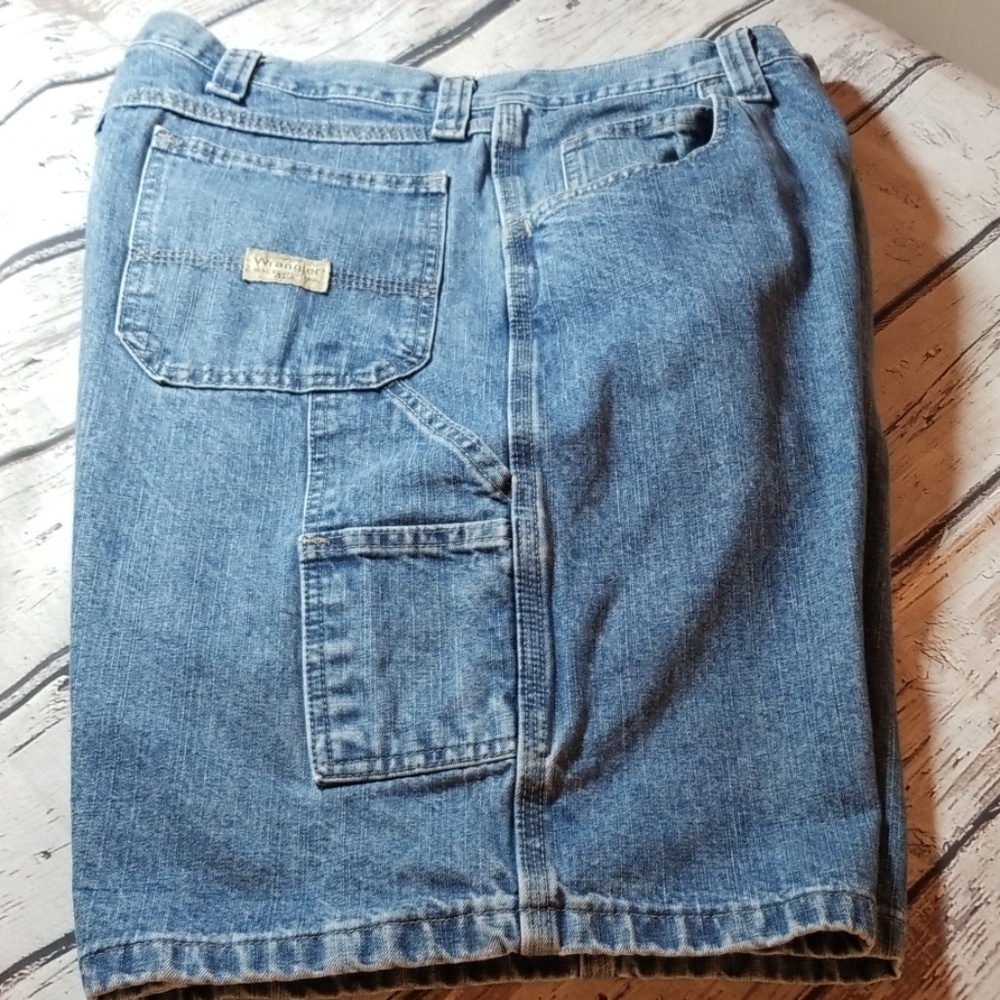 Men's Wrangler cargo shorts